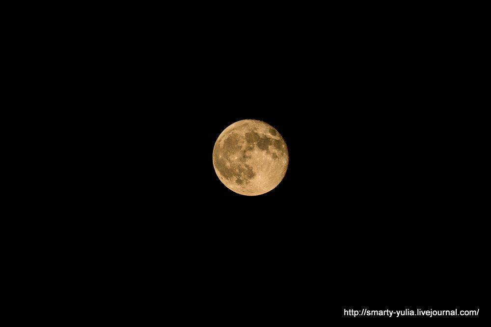 photo 2015-08-30_moon-0001.jpg