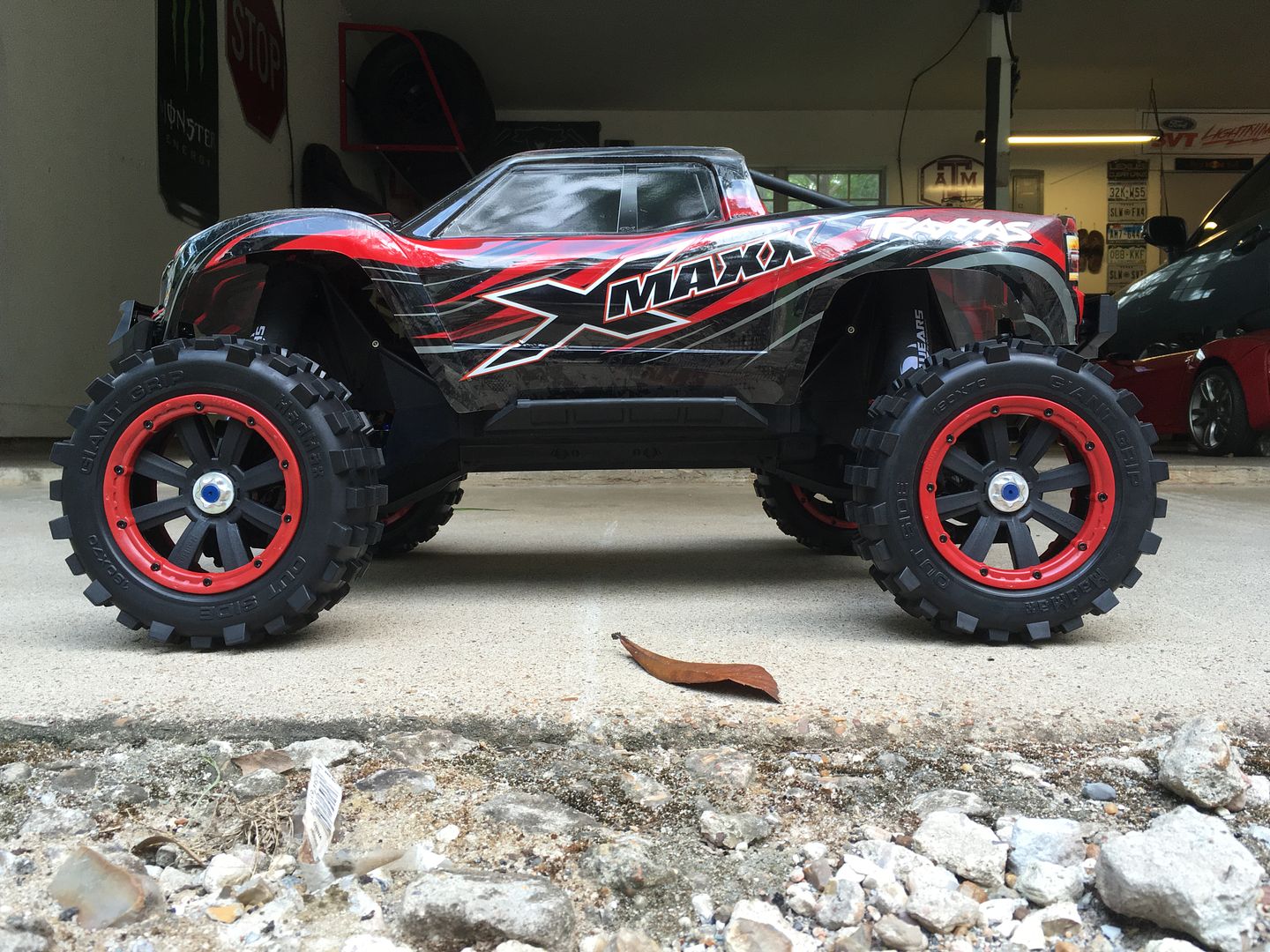 xmaxx bodies