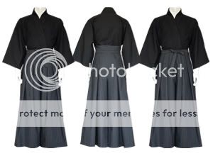 Das Set besteht aus insgesamt 2 Einzelteilen (Kendo Gi Kimono & Hakama